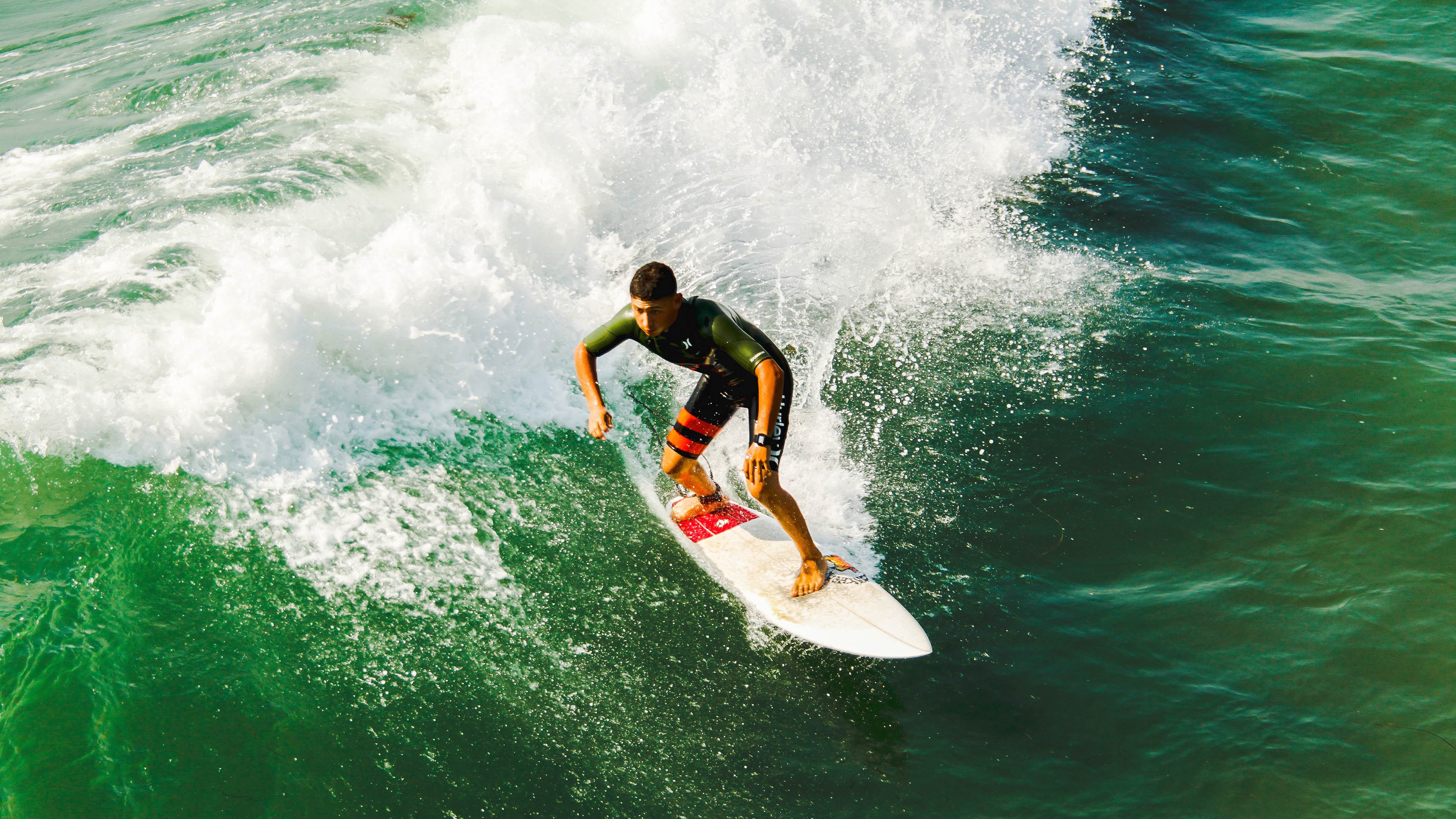 湖人惜败！里夫斯错失绝平三分，赛后坦言，下次还会出手
